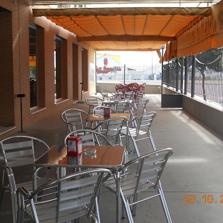 Hostal Restaurante Hermanos Zamora Palma del Río Extérieur photo