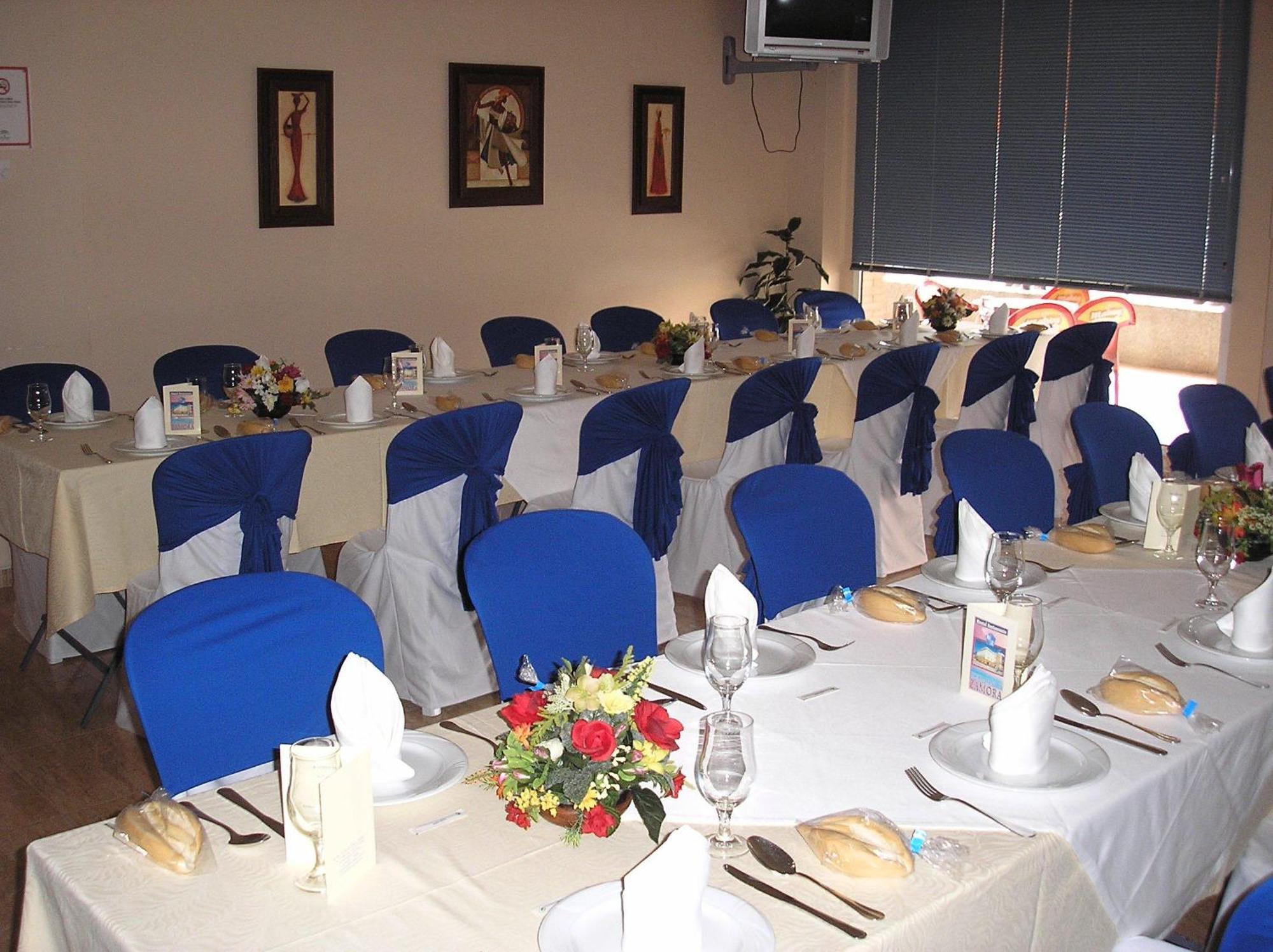 Hostal Restaurante Hermanos Zamora Palma del Río Extérieur photo