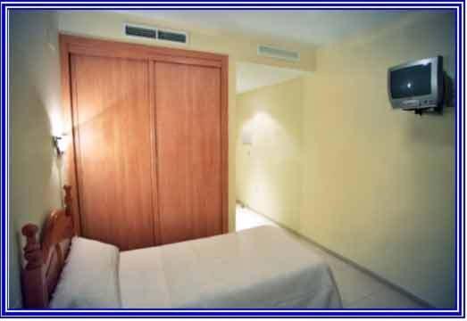 Hostal Restaurante Hermanos Zamora Palma del Río Extérieur photo