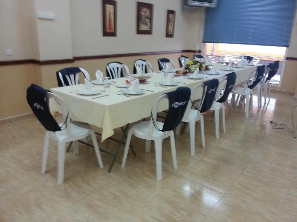 Hostal Restaurante Hermanos Zamora Palma del Río Extérieur photo